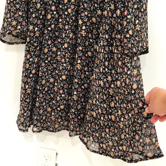 ASOS floral cold shoulder boho mini dress - Picture 5 of 7